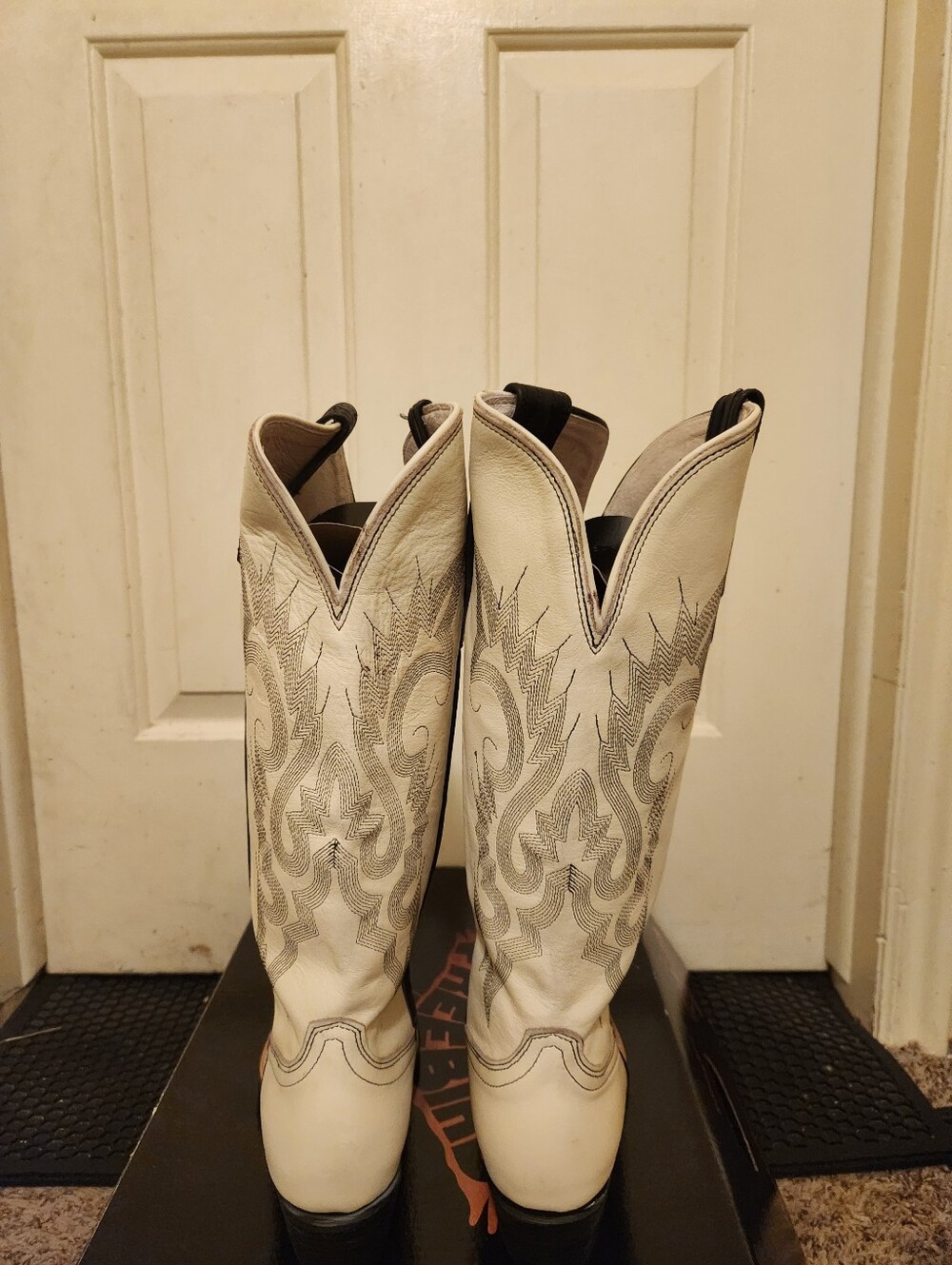 Freebird Woodland Boot Black and White Sz 9 - Picture 4 of 9
